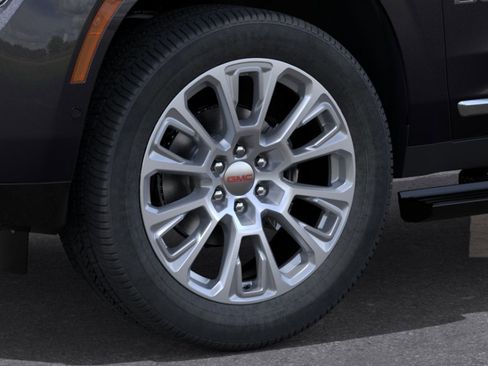 New 2026 GMC Yukon Denali w/ Denali Reserve Package AWD/4WD image 10