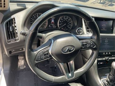 Used 2021 INFINITI Q50 Luxe RWD image 15