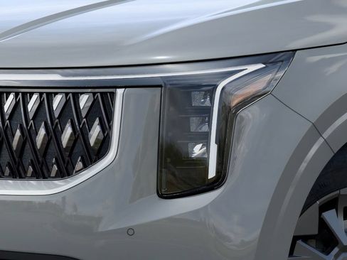 New 2026 Kia Carnival EX FWD image 10
