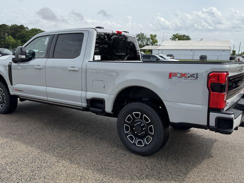 New 2026 Ford F250 Platinum AWD/4WD image 5