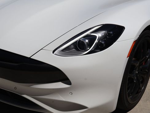 Used 2025 Karma Revero Luxury RWD image 11