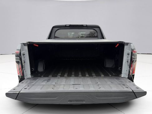 Used 2024 GMC Sierra EV Denali image 17