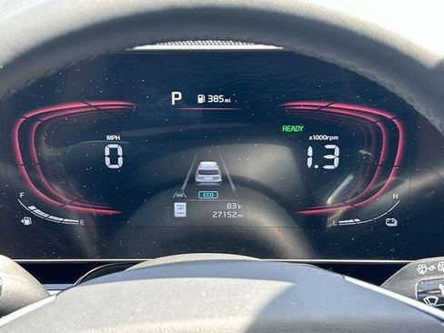 Used 2023 Kia Niro EX FWD image 30