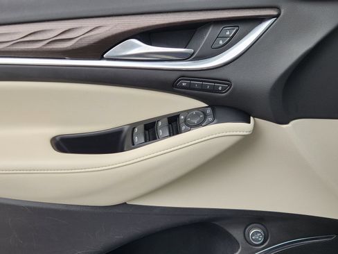 Used 2023 Buick Enclave Avenir w/ Avenir Technology Package FWD image 26