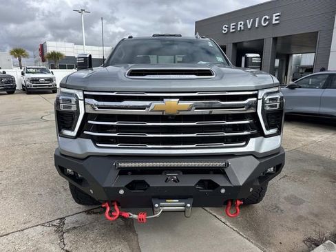 Used 2024 Chevrolet Silverado 2500 LTZ w/ LTZ Convenience Package image 2