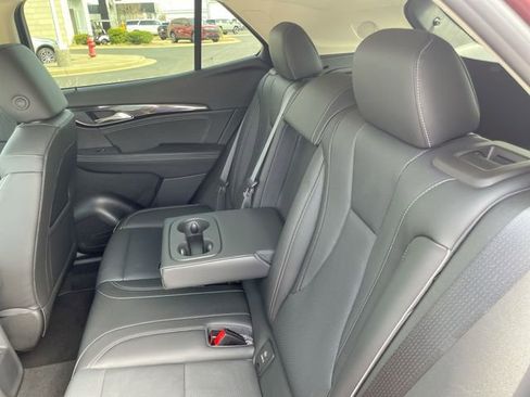 Used 2023 Buick Envision Essence FWD image 12
