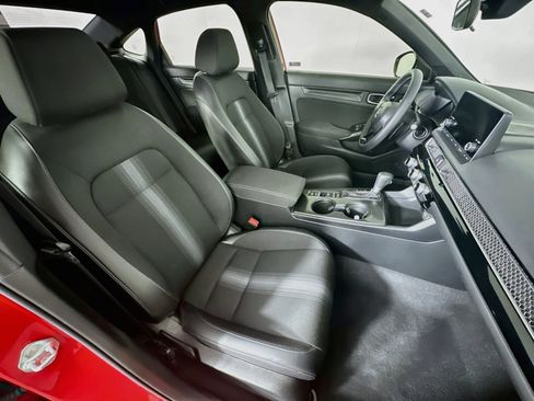 Used 2025 Honda Civic Sport image 29