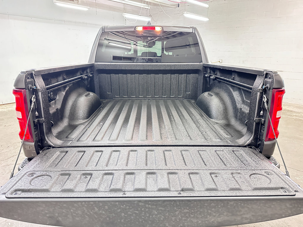 New 2026 RAM 1500 Big Horn AWD/4WD image 14