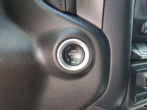 Used 2022 GMC Sierra 2500 AT4 AWD/4WD image 26