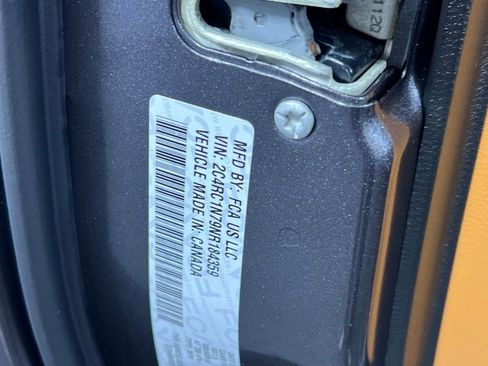 Used 2022 Chrysler Pacifica Pinnacle image 35