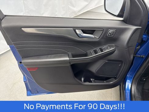 Certified 2022 Ford Escape Titanium w/ Class II Trailer Tow Package image 12