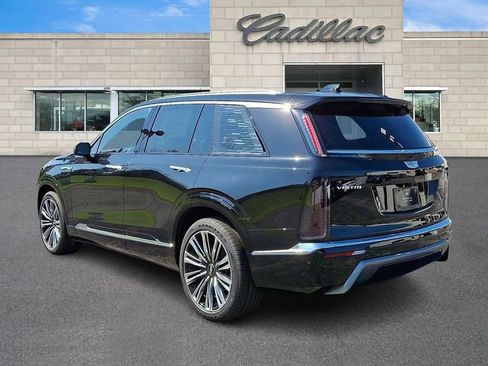 New 2026 Cadillac Vistiq Premium Luxury w/ LPO, Floor Liner Package AWD/4WD image 4