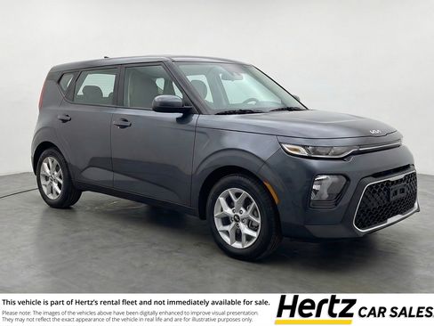 Used 2025 Kia Soul LX w/ LX Technology Package FWD image 1