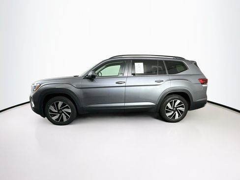 Used 2025 Volkswagen Atlas SE FWD image 4