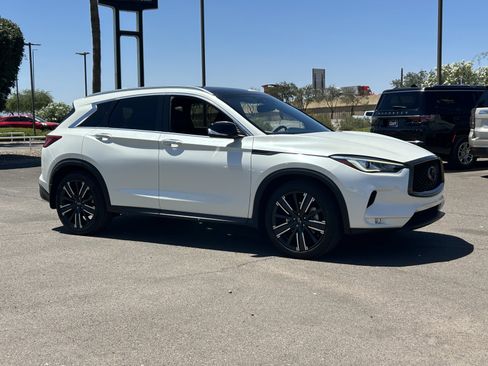 Used 2021 INFINITI QX50 Luxe w/ Appearance Package AWD/4WD image 7