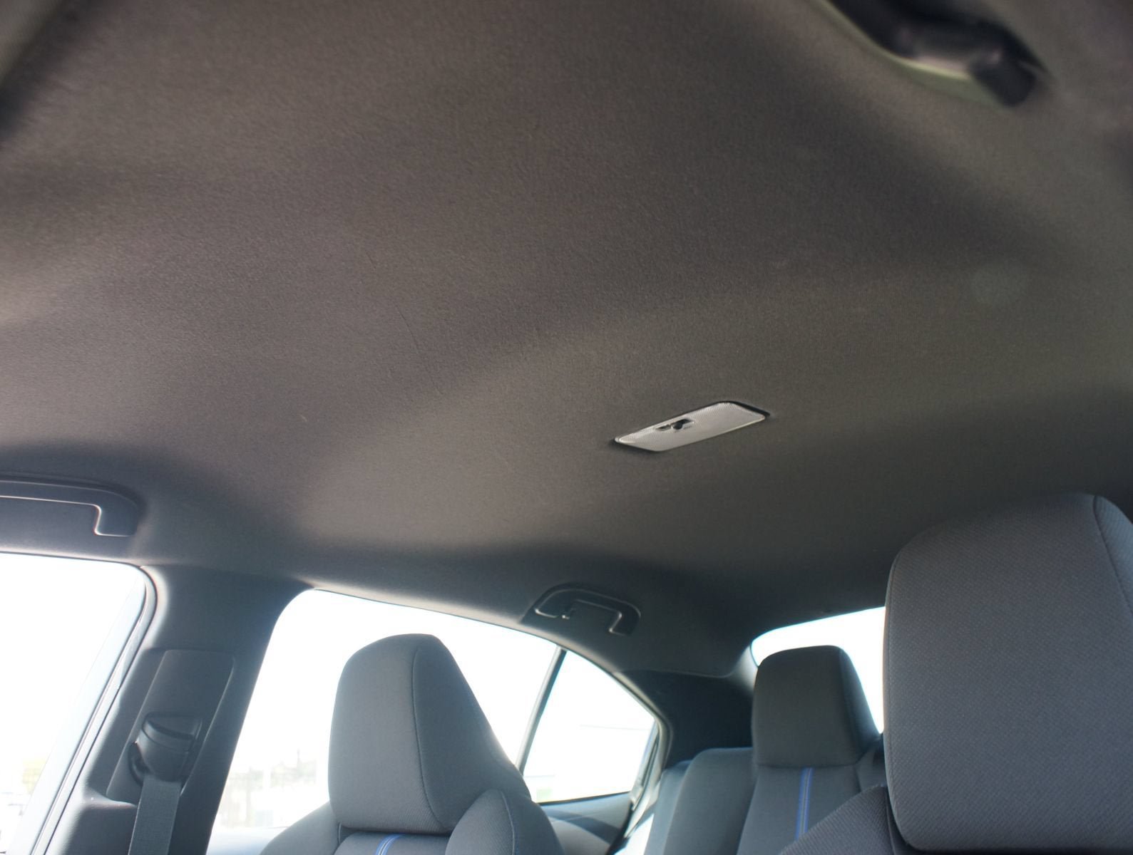 Used 2022 Toyota Corolla SE w/ Carpet Mat Package (TMS) FWD image 6