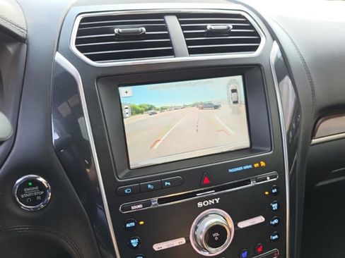 Used 2018 Ford Explorer Platinum AWD/4WD image 20