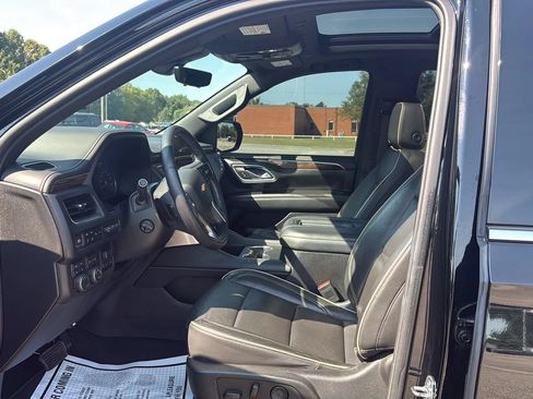 Used 2021 Chevrolet Tahoe Premier w/ Premium Package AWD/4WD image 18