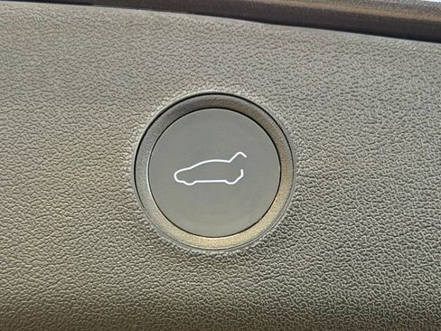 Used 2022 Tesla Model 3 Long Range image 38