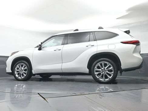 Used 2022 Toyota Highlander Limited AWD/4WD image 37