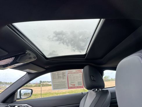 Used 2024 BMW 430i xDrive Coupe w/ Premium Package image 16