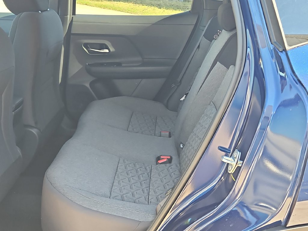 New 2027 Nissan Kicks SV AWD/4WD image 17