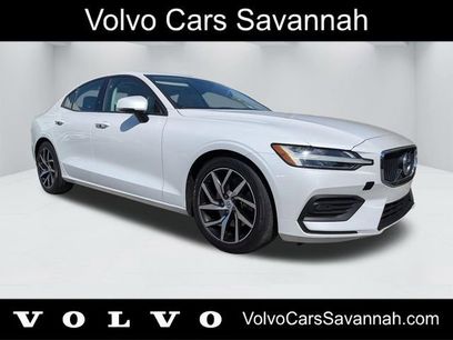 Used 2019 Volvo S60 T5 Momentum w/ Premium Package