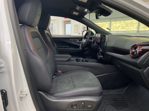 Used 2024 Chevrolet Blazer EV RS image 20