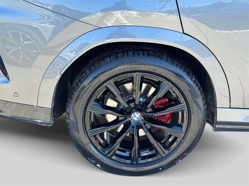 Certified 2024 BMW X6 xDrive40i w/ Premium Package image 4
