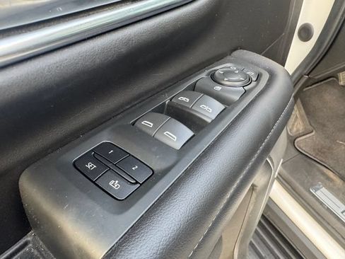 Used 2021 Chevrolet Suburban LT w/ Rear Media and Nav Package RWD image 21