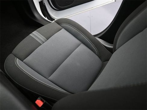 Used 2023 Chevrolet Blazer LT image 12