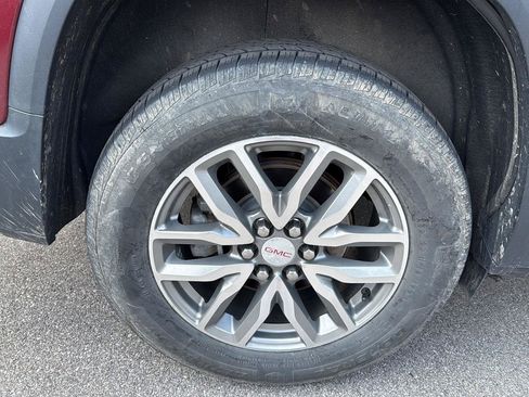 Used 2018 GMC Acadia SLE w/ Driver Alert Package I FWD image 14