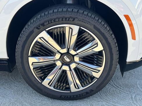New 2025 Cadillac Escalade IQ Luxury 2 AWD/4WD image 37