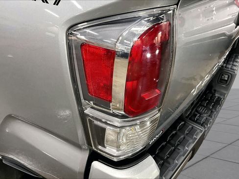Certified 2023 Toyota Tacoma TRD Sport AWD/4WD image 26