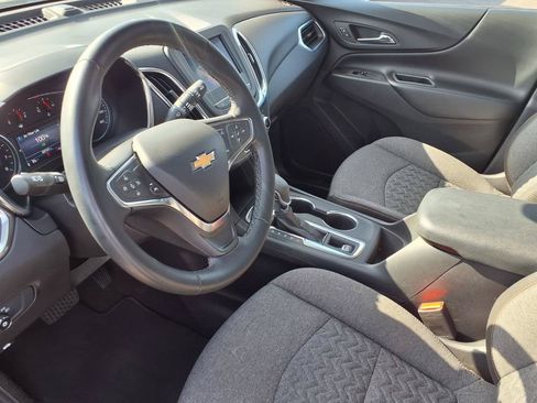 Used 2024 Chevrolet Equinox LT FWD image 16