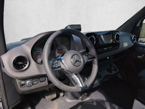New 2026 Mercedes-Benz Sprinter 2500 image 3