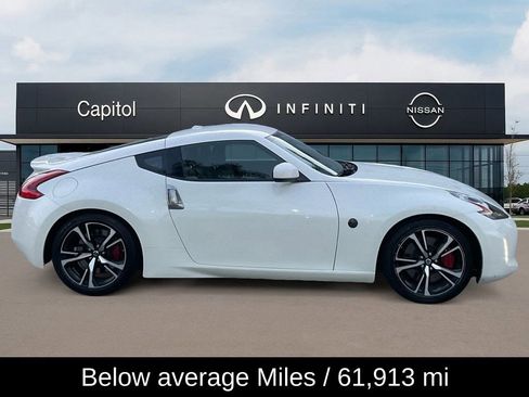 Used 2020 Nissan 370Z Touring Sport image 3