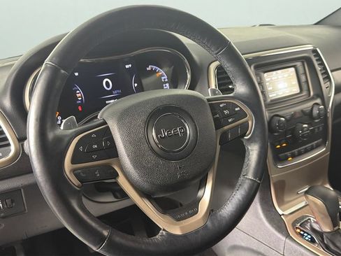 Used 2017 Jeep Grand Cherokee Laredo w/ Quick Order Package 2BE RWD image 21