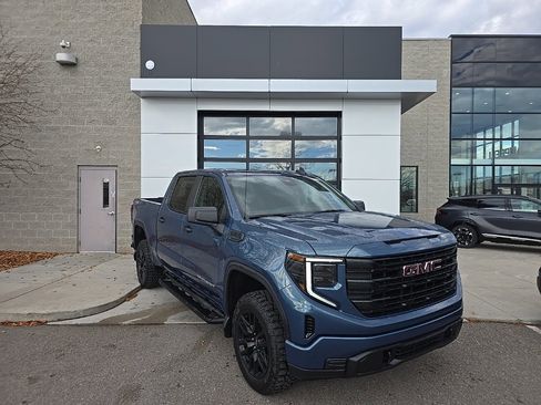 Used 2024 GMC Sierra 1500 Pro image 1