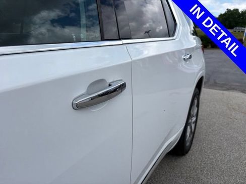 Used 2019 Chevrolet Traverse Premier w/ Driver Confidence II Package FWD image 21