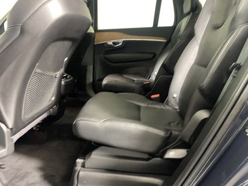 Used 2022 Volvo XC90 T6 Momentum w/ Advanced Package image 26