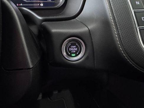 Certified 2024 GMC Yukon SLT AWD/4WD image 24