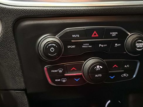 Used 2020 Dodge Charger R/T w/ Navigation & Travel Group RWD image 20