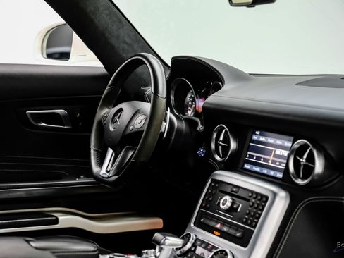 Used 2011 Mercedes-Benz SLS AMG Coupe image 55