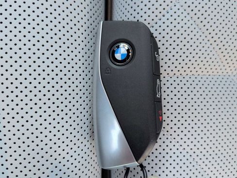 New 2026 BMW X5 xDrive50e w/ Executive Package image 36