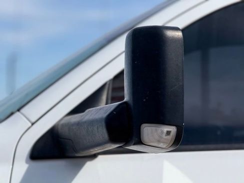 Used 2017 RAM 2500 Tradesman w/ Chrome Appearance Group image 8