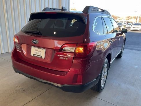 Used 2017 Subaru Outback 2.5i Premium image 21