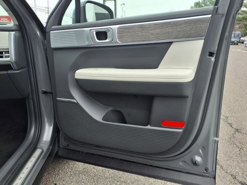 Used 2025 Hyundai Santa Fe Calligraphy image 12