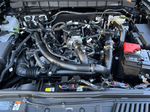 New 2025 Ford Bronco Outer Banks image 27