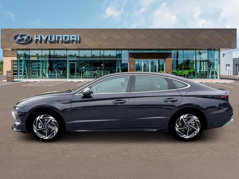 New 2026 Hyundai Sonata SEL image 3